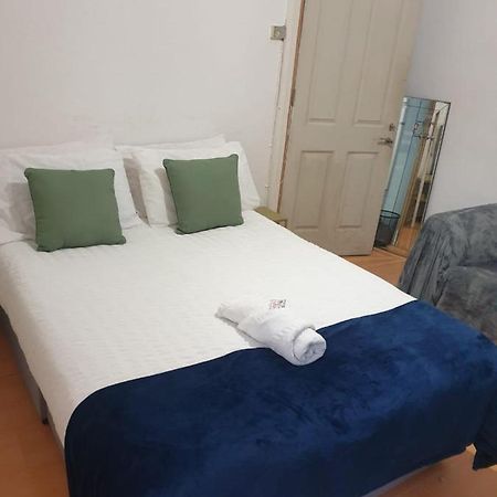 Balham, South London Spacious Guest House F2, 6 Rooms Available Exterior foto